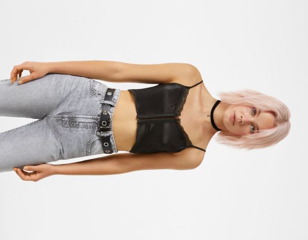 Bershka Satin Finish Crop With Blonde Kanten Detail Topjes Dames Zwart | vyD1TVj2n8X
