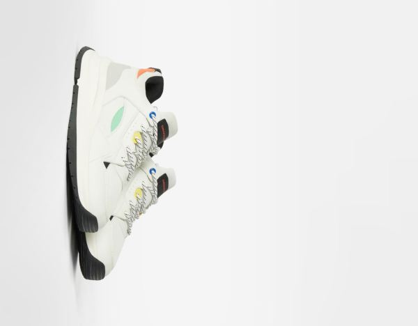 Bershka With Colorful Details Sneakers Heren Wit | kYaHtCyKACx