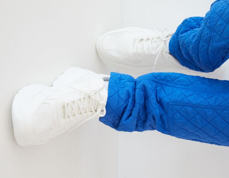 Bershka Contrasting Mesh Sneakers Heren Wit | 99zvTYtF45A