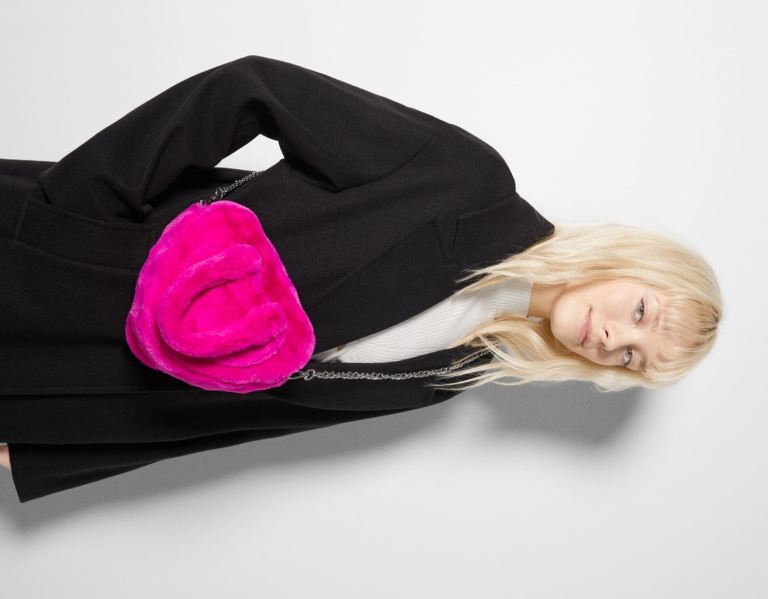 Bershka Faux Fur Heart Crossbody With Chain Riemen Tassen Dames Fuchsie | 7VWPu6la8Xo