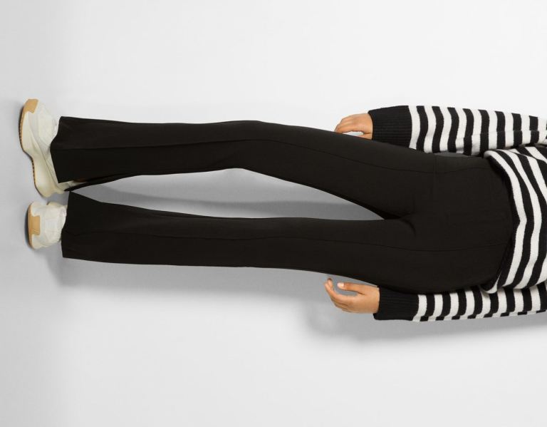 Bershka Fitted Flared With Split Hems Broek Dames Zwart | oJiiyXs4vGY