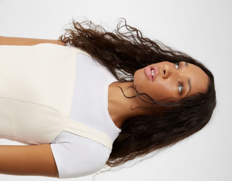 Bershka Fitted Jumpsuit With Brede Straps And A Textured Weave Jurken Dames Room | UEELNOY2FPR
