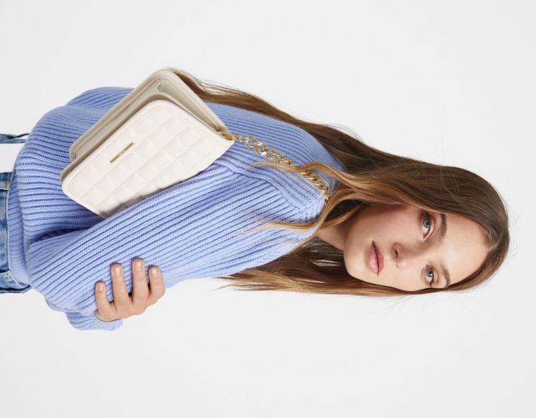 Bershka Gewatteerd Hand With Chain Riemen Tassen Dames Room | 8R9ktICWxq4