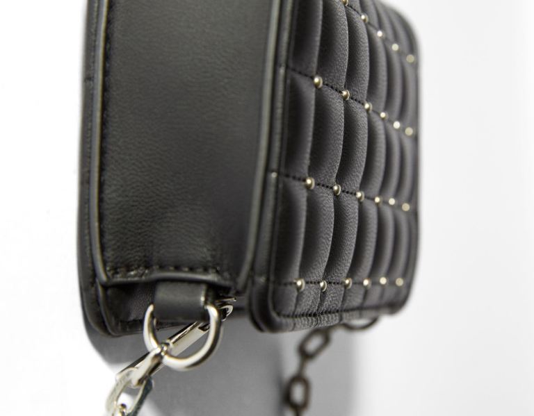 Bershka Gewatteerd Mini Crossbody With Studs Tassen Dames Zwart | UxmtbO4uLiQ