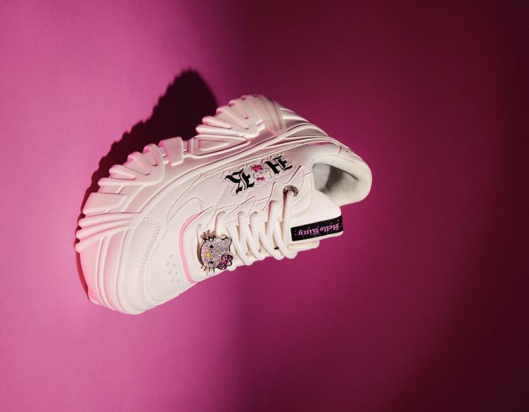 Bershka Hello Kitty Platform With Rhinestone Detail Sneakers Dames Wit | 66KSgqwtHlD