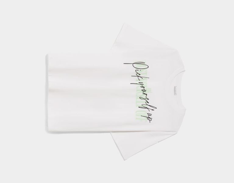 Bershka Kort Sleeve With Embroidered Print T-shirts Dames Wit | SVIjTO7akxv