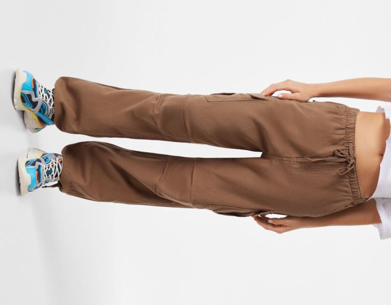 Bershka Parachute Jeans Cargo Dames Bruin | MbKhZvblrru