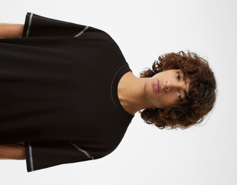 Bershka Regular Fit Kort Sleeve With Contrasting Thread T-shirts Heren Zwart | s6hiVmLkeSL