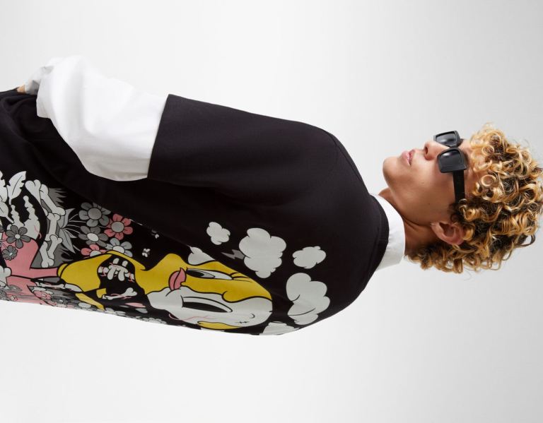 Bershka Regular Fit Kort Sleeve With Looney Tunes X Coté Escrivá Print T-shirts Heren Zwart | Qpwel9S6Yvx