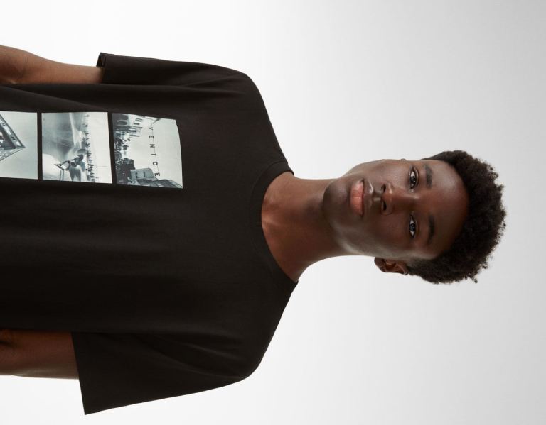 Bershka Regular Fit Kort Sleeve With Photo Print T-shirts Heren Zwart | tY6axgj1CG3