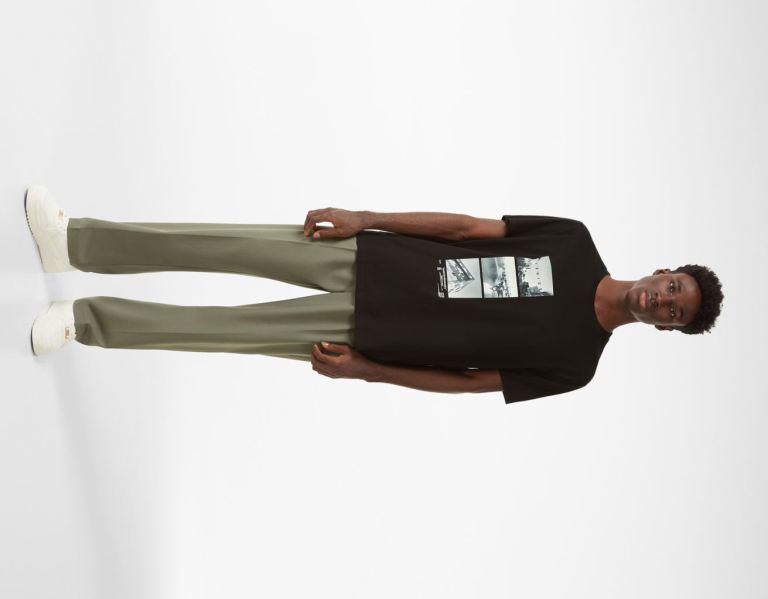 Bershka Regular Fit Kort Sleeve With Photo Print T-shirts Heren Zwart | tY6axgj1CG3
