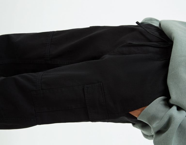 Bershka Regular-fit Sweatpants-style Pants Cargo Heren Zwart | P112Xu3f3AI
