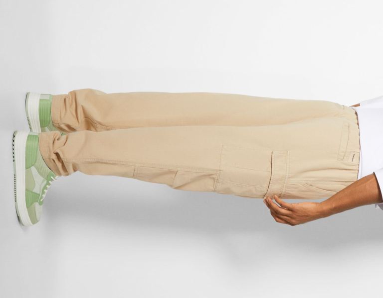 Bershka Regular-fit Sweatpants-style Pants Cargo Heren Bruin | R5SdrwokOXl