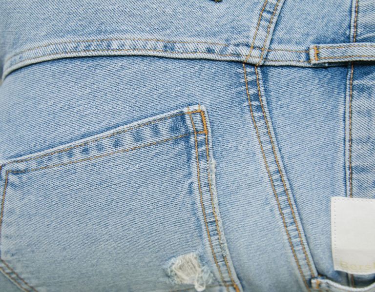 Bershka Ripped Relax Fit Jeans Dames Lichtblauw | 9uaaqymAVdE