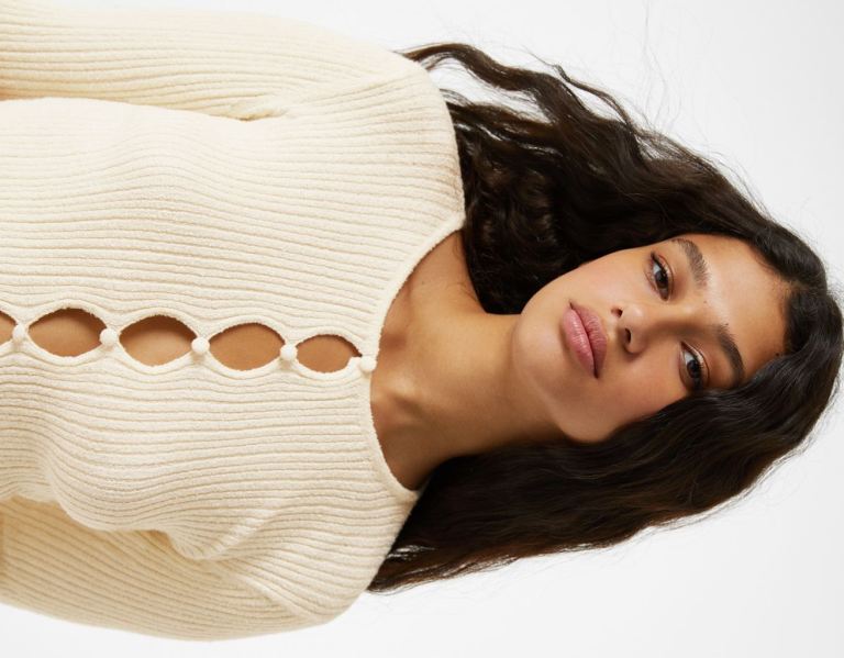 Bershka Rustic Long Sleeve Trui With Cut-out Front Truien Dames Room | AYWtRnFfiTR