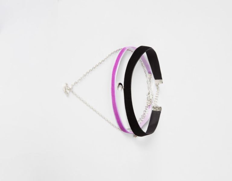 Bershka Set Of 3 Velvet Charm Choker Necklaces Sieraden Dames Zilver | SIHjZ5xTgj3