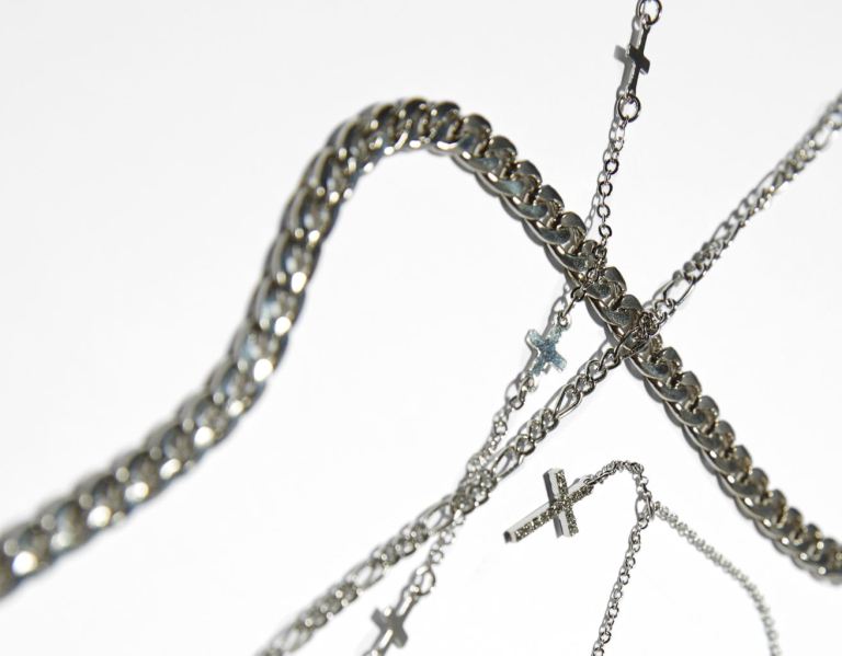 Bershka Set Of 4 Chain Necklaces With Cross Sieraden Dames Zilver | 4YwRgaUum1Z