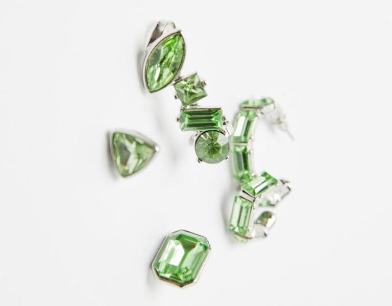 Bershka Set Of 5 Bejeweled Earcuff Earrings Sieraden Dames Groen | lKcMraGBJyQ