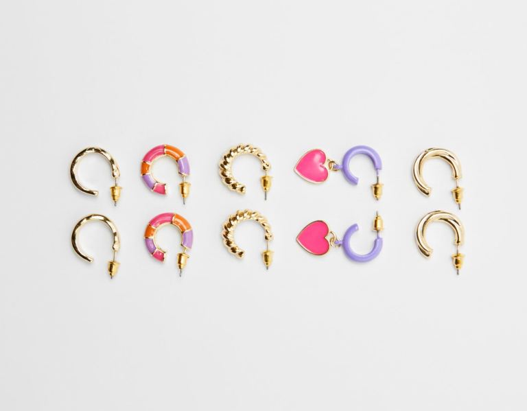 Bershka Set Of 5 Pairs Of Metal Enameled Hoop Earrings With Charms Sieraden Dames Goud | PgNNyihrtxU