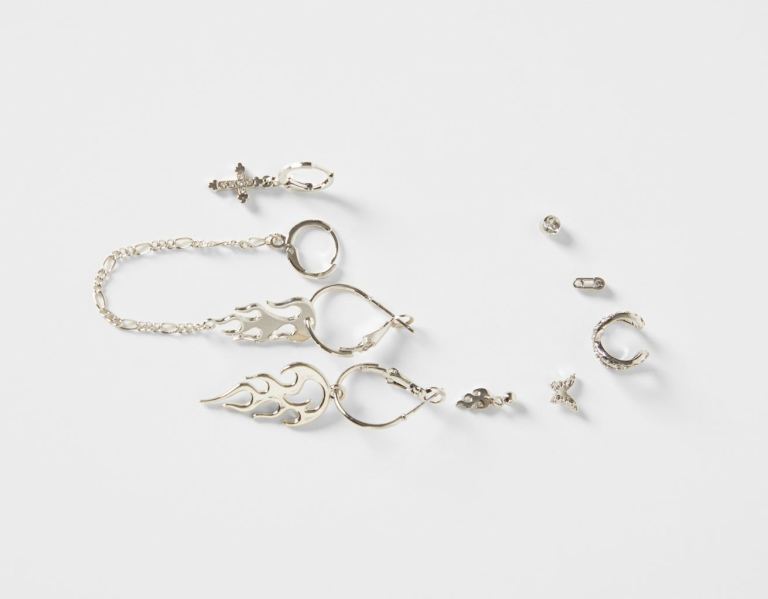 Bershka Set Of 8 Ear Cuff Cross And Butterfly Earrings Sieraden Dames Zilver | 7wnOcyFdtBl