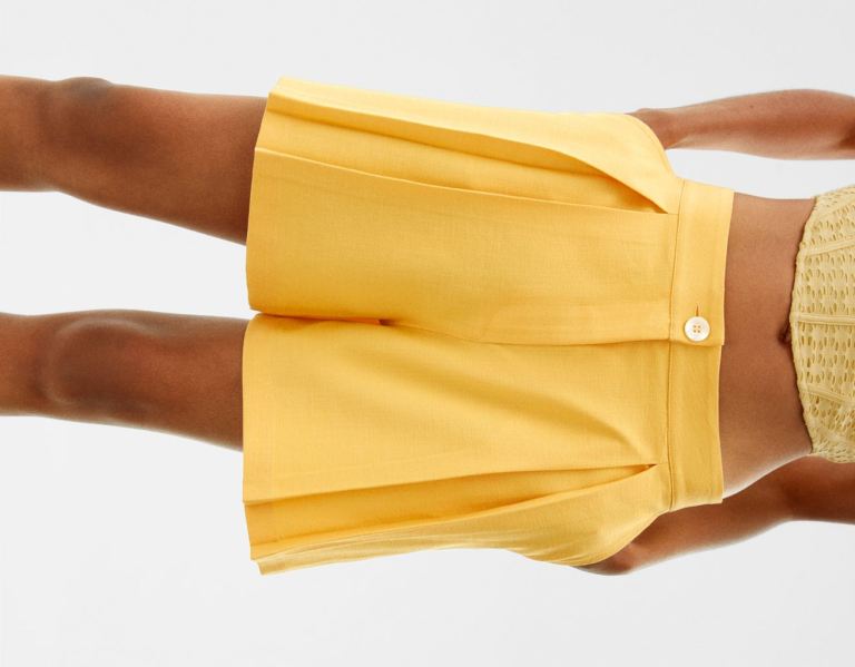 Bershka Tailored Bermuda With Pleats Korte Broek Dames Geel | RszTFrsUm2r