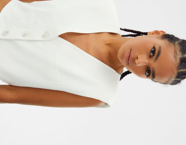 Bershka Tailored Bermuda With Pleats Korte Broek Dames Wit | W3qfBSafK5a