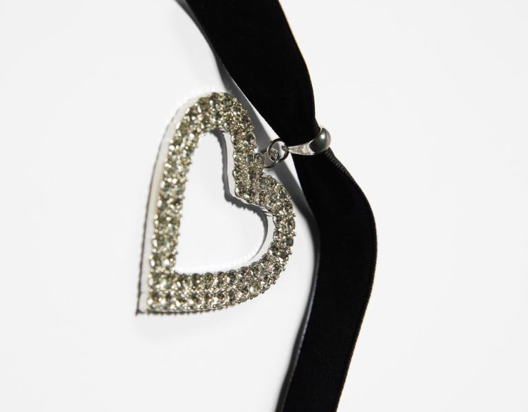 Bershka Velvet Choker Necklace With A Rhinestone Heart Sieraden Dames Zwart | m0ys1pNccJq