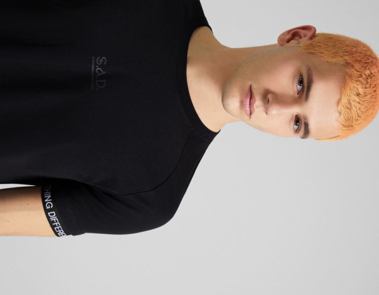Bershka With Slogan T-shirts Heren Zwart | Q4ovIGe1SnQ